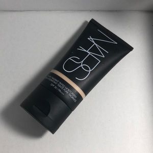 NARS Pure Radiant Tinted Moisturizer